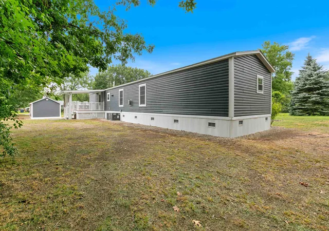 5th image of 3 Bay St, Hudson, NH 03051 | MLS# 5098754