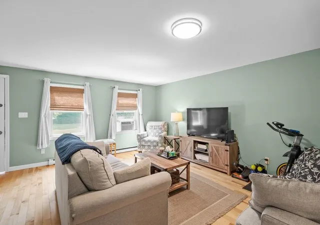 4th image of 320 Portsmouth Ave, Greenland, NH 03840 | MLS# 5098756