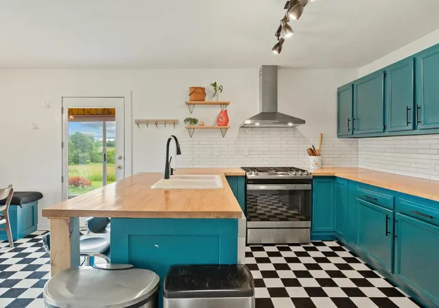 5th image of 1621 Vt Route 128, Westford, VT 05494 | MLS# 5098767