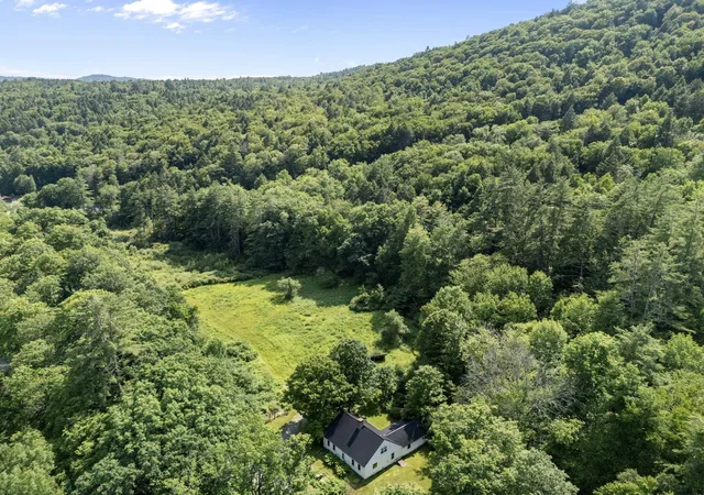 Homes for sale in Newfane, VT | 85 Brown's Rd, Newfane, VT 05345 | MLS# 5098771