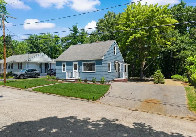 3rd image of 87 Saint Marie St, Manchester, NH 03102 | MLS# 5098776