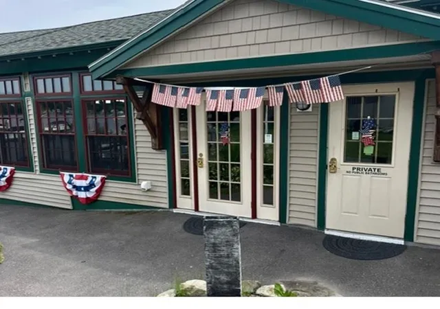4th image of 4 Bayshore Dr, Meredith, NH 03253 | MLS# 5098782