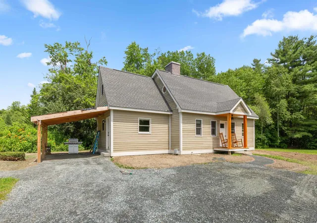 3rd image of 1662 Latham Rd, East Thetford, VT 05043 | MLS# 5098791