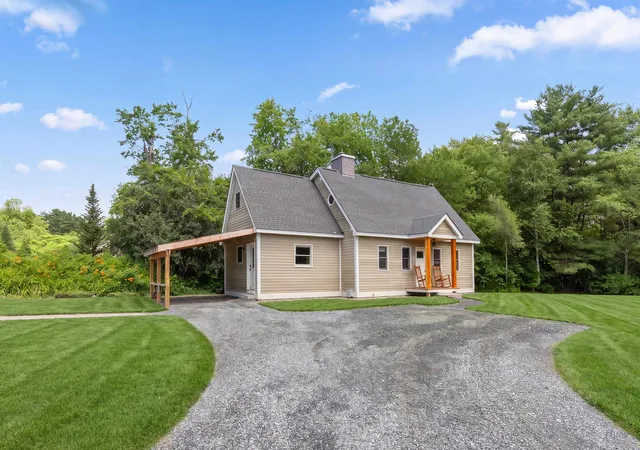 4th image of 1662 Latham Rd, East Thetford, VT 05043 | MLS# 5098791