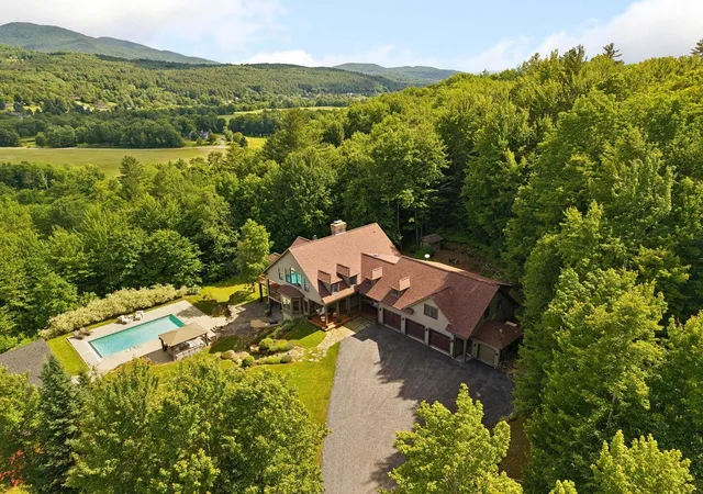 1st image of 821 Little River Farm Rd, Stowe, VT 05672 | MLS# 5098793