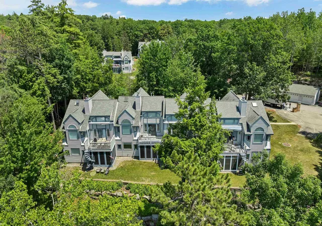 Photo 2 of Condo for sale at 738 Weirs Blvd #3, Laconia, NH 03246 | MLS# 5098798 | Listing updated on 2026-09-15