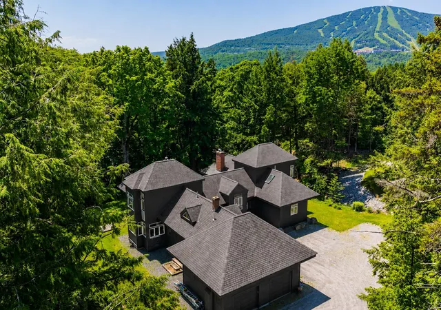Homes for sale in Winhall, VT | 144 High Meadow Rd, Winhall, VT 05340 | MLS# 5098800