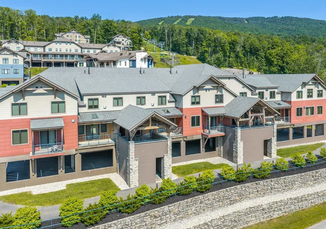 Homes for sale in Ludlow, VT | 140 Lodge Rd #3, Ludlow, VT 05149 | MLS# 5098801