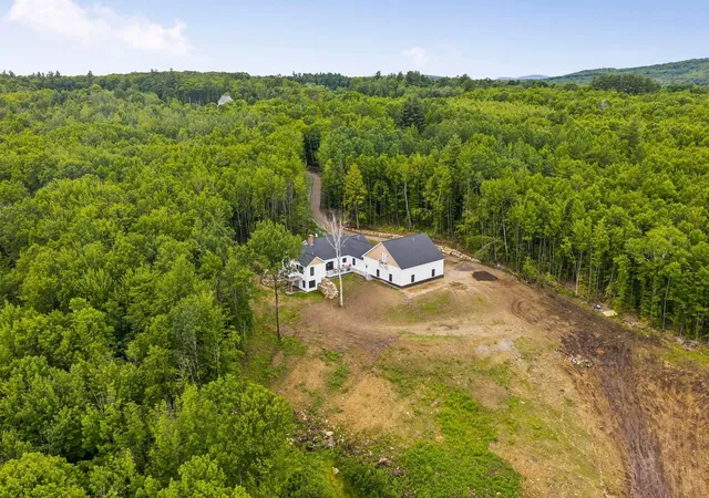 3rd image of 231 Smith Hill Rd, Franklin, NH 03235 | MLS# 5098803