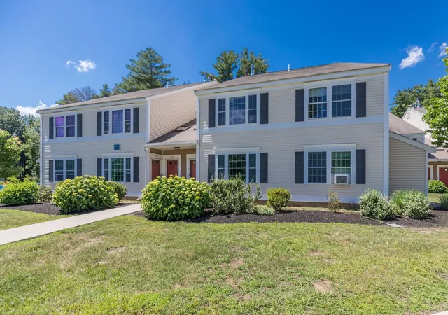 Homes for sale in Portsmouth, NH | 214 Springbrook Cir, Portsmouth, NH 03801 | MLS# 5098818