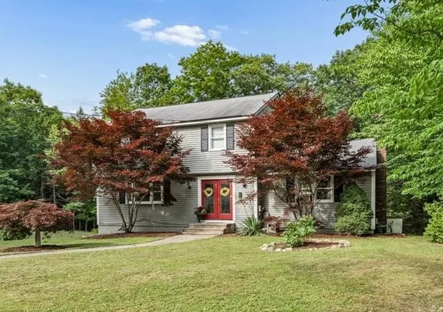 Photo 1 of Single family home for sale at 21 Nathaniel Dr, Amherst, NH 03031 | MLS# 5098822 | Listing updated on 2026-07-30