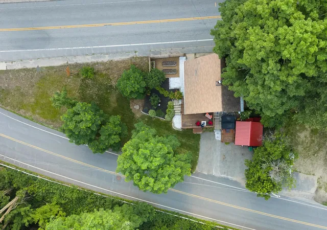 Photo 3 of Single family home for sale at 447 West River Rd, Hooksett, NH 03106 | MLS# 5098837 | Listing updated on 2026-07-16