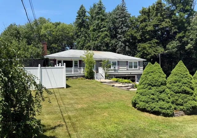 Homes for sale in Bow, NH | 3 Lincoln Dr, Bow, NH 03304 | MLS# 5098842