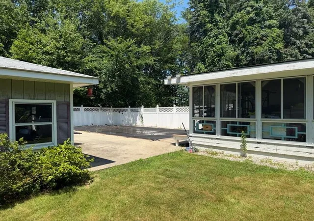 Homes for sale in Bow, NH | 3 Lincoln Dr, Bow, NH 03304 | MLS# 5098842