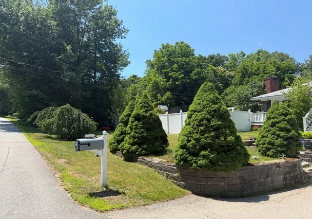 Homes for sale in Bow, NH | 3 Lincoln Dr, Bow, NH 03304 | MLS# 5098842