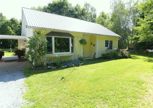 2nd image of 95 Gilly Dr, Colchester, VT 05446 | MLS# 5098852