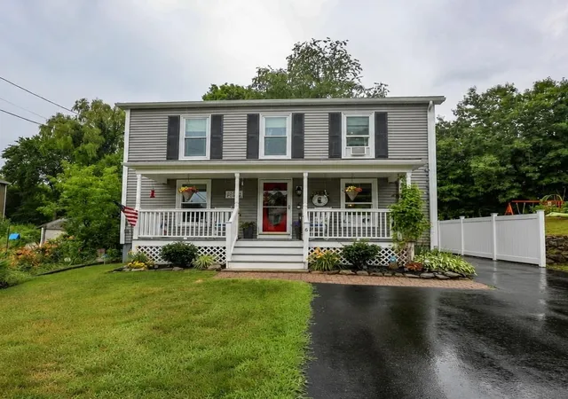 Homes for sale in Derry, NH | 6 Concord Ave, Derry, NH 03038 | MLS# 5098853