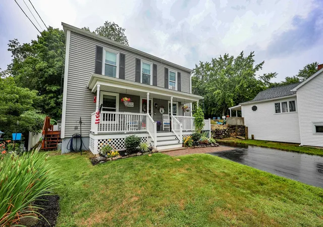 Homes for sale in Derry, NH | 6 Concord Ave, Derry, NH 03038 | MLS# 5098853