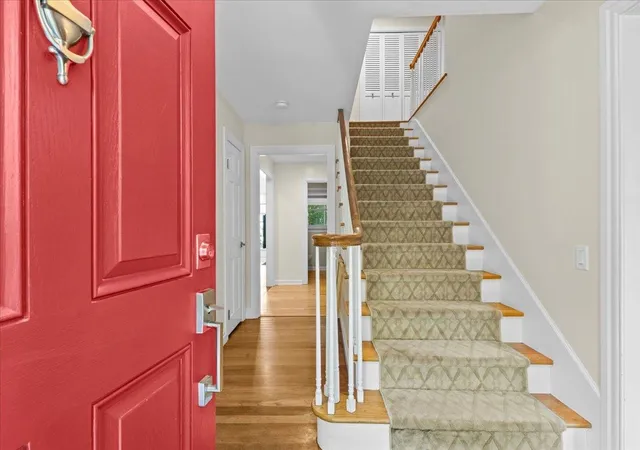 image of 240 South Cove Rd, Burlington, VT 05401 | MLS# 5098854