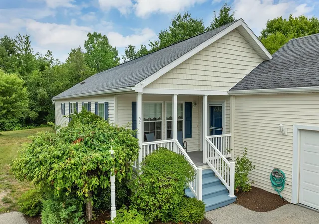 3rd image of 57 Sagewood Cir, Hooksett, NH 03106 | MLS# 5098855
