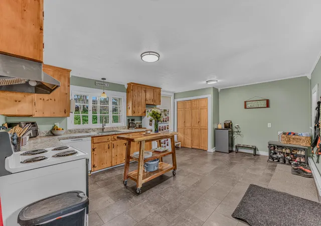 5th image of 59 S Lunenburg Rd, Lunenburg, VT 05906 | MLS# 5098863