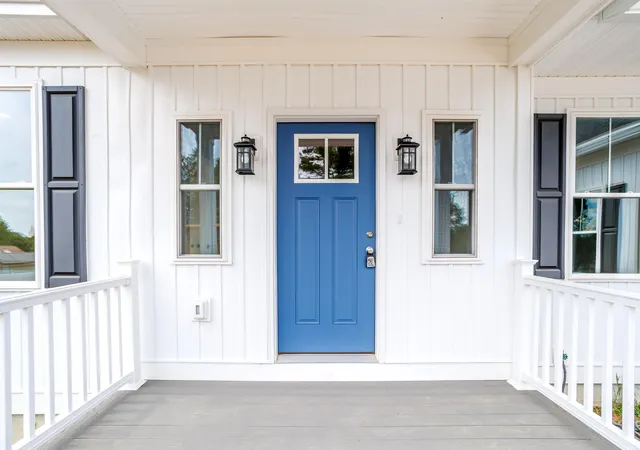 1st image of 2 Elm St, Westminster, MA 01473 | MLS# 5098871