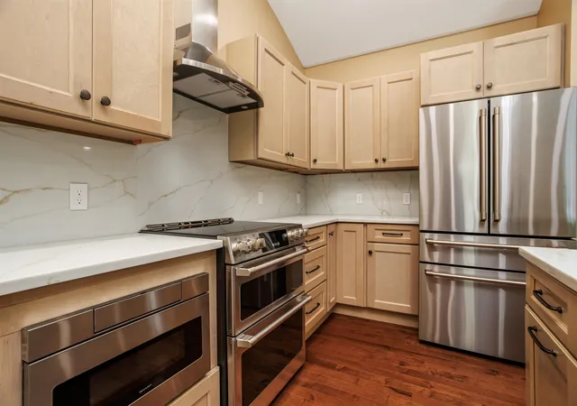 3rd image of 2 Elm St, Westminster, MA 01473 | MLS# 5098871