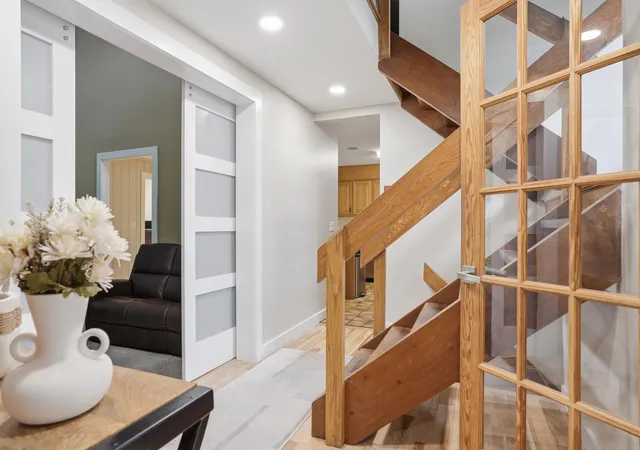 2nd image of 17 Spring Hill Rd, Mont Vernon, NH 03057 | MLS# 5098880
