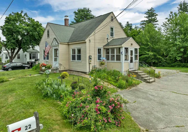Single family home for sale at 22 Medlyn St, Milford, NH 03055 | MLS# 5098893