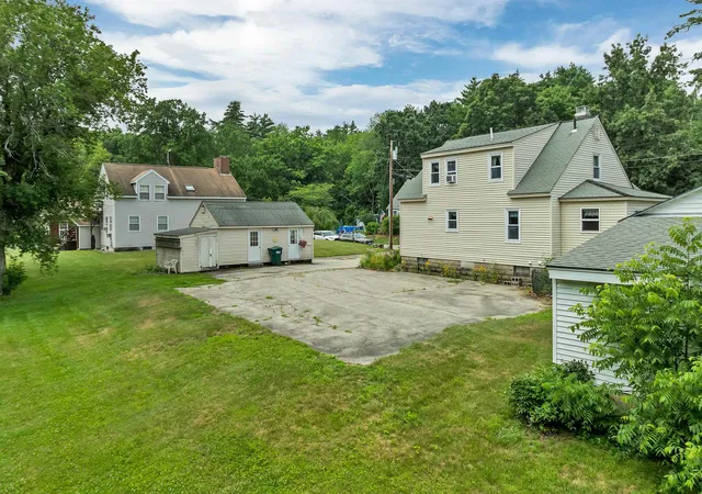 Photo 3 of Single family home for sale at 22 Medlyn St, Milford, NH 03055 | MLS# 5098893 | Listing updated on 2026-09-08