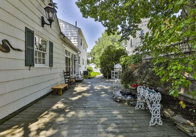 5th image of 15 Hooker St, Nashua, NH 03064 | MLS# 5098894