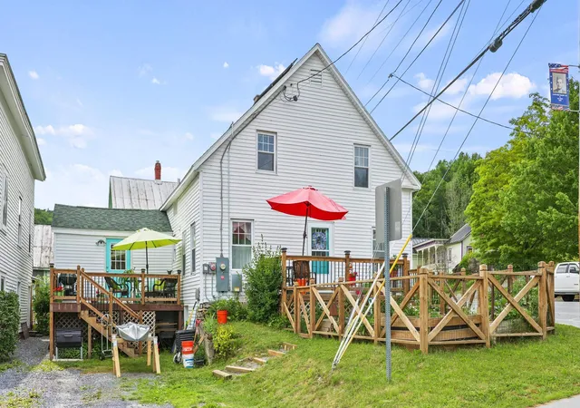 Homes for sale in Readsboro, VT | 7066 Main St, Readsboro, VT 05350 | MLS# 5098898