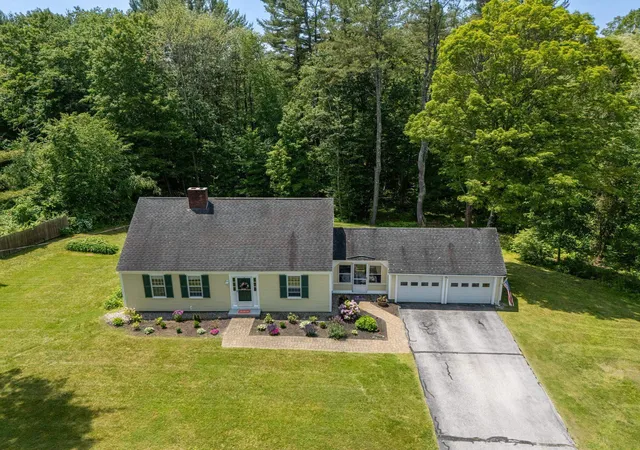 Photo 4 of Sale Pending at 26 Garrison Ln, Contoocook, NH 03229 | MLS# 5098912 | Listing updated on 2026-08-02