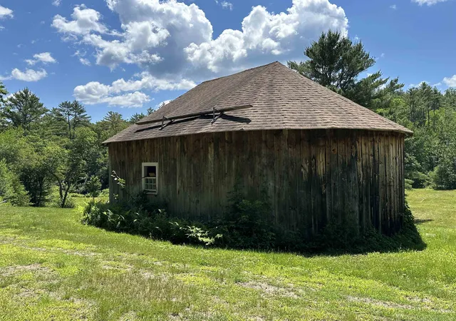 Photo 2 of Single family home for sale at 473 Main St, Grafton, NH 03240 | MLS# 5098934 | Listing updated on 2026-08-26