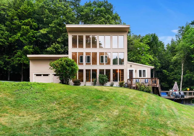 4th image of 42 Thorndike Rd, Weare, NH 03281 | MLS# 5098935