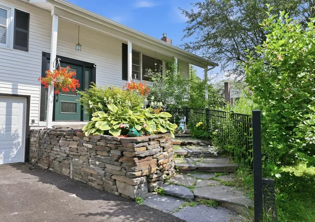3rd image of 30 Drury Dr, Essex Junction, VT 05452 | MLS# 5098938
