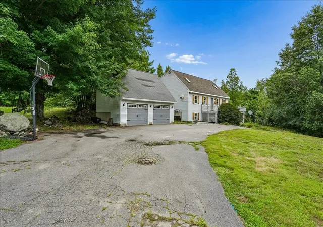 Homes for sale in Dunbarton, NH | 10 Armands Wy, Dunbarton, NH 03046 | MLS# 5098944