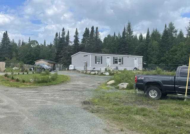 Photo 3 of Single family home for sale at 307 Jefferson Rd, Whitefield, NH 03598 | MLS# 5098947 | Listing updated on 2026-07-22