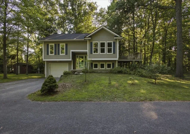 Homes for sale in South Burlington, VT | 61 Pump Ln, South Burlington, VT 05403 | MLS# 5098953