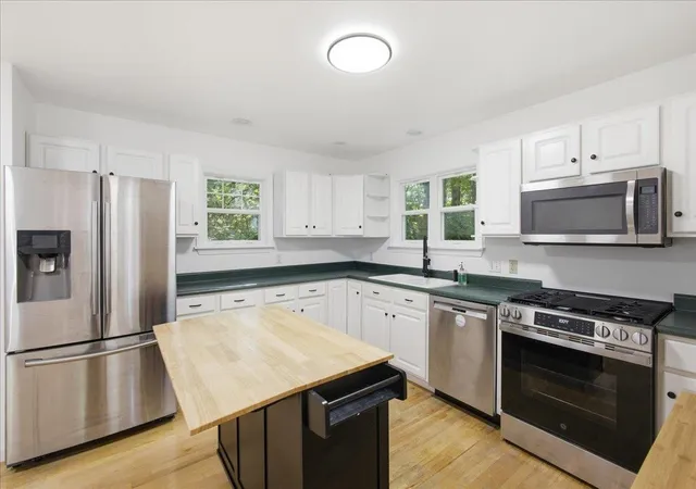 Homes for sale in South Burlington, VT | 61 Pump Ln, South Burlington, VT 05403 | MLS# 5098953