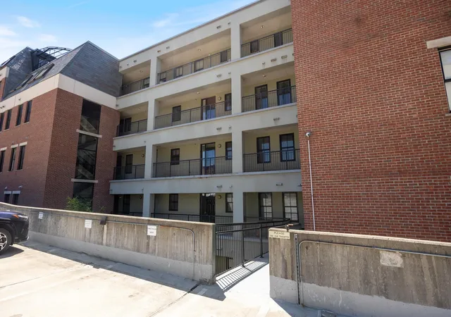 Photo 4 of Sale Pending at 40 College St #606, Burlington, VT 05401 | MLS# 5098959 | Listing updated on 2026-07-12