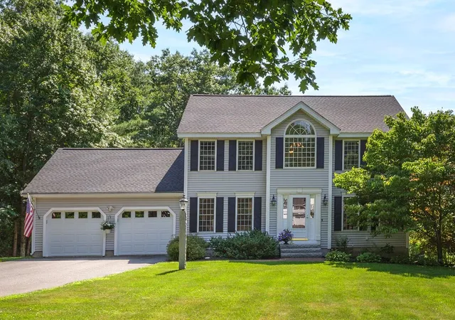 2nd image of 27 Aldrich St, Litchfield, NH 03052 | MLS# 5098962