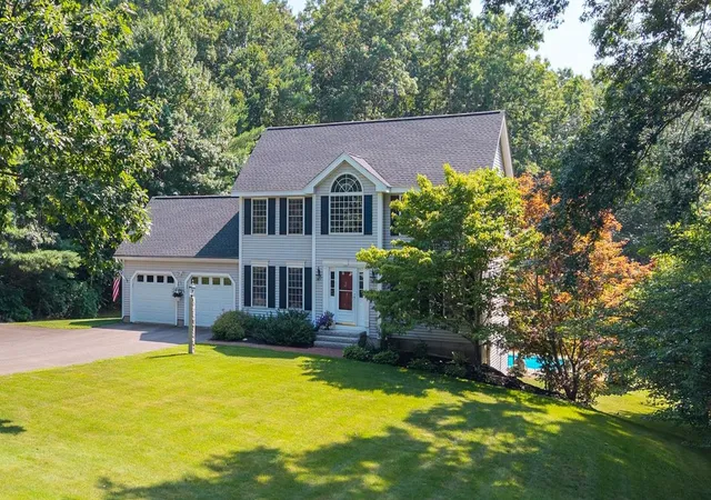 4th image of 27 Aldrich St, Litchfield, NH 03052 | MLS# 5098962