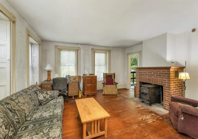 5th image of 382 Charles Bancroft Hwy, Litchfield, NH 03052 | MLS# 5098971