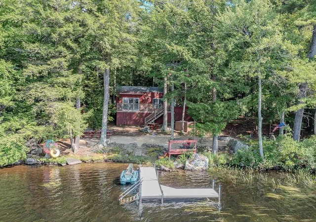 Homes for sale in Pittsfield, NH | 149 Merrill Rd, Pittsfield, NH 03263 | MLS# 5098986