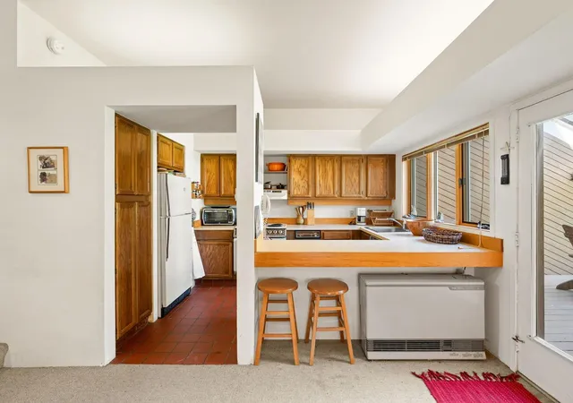 4th image of 236 Club Sugarbush Ext #16, Warren, VT 05674 | MLS# 5099000