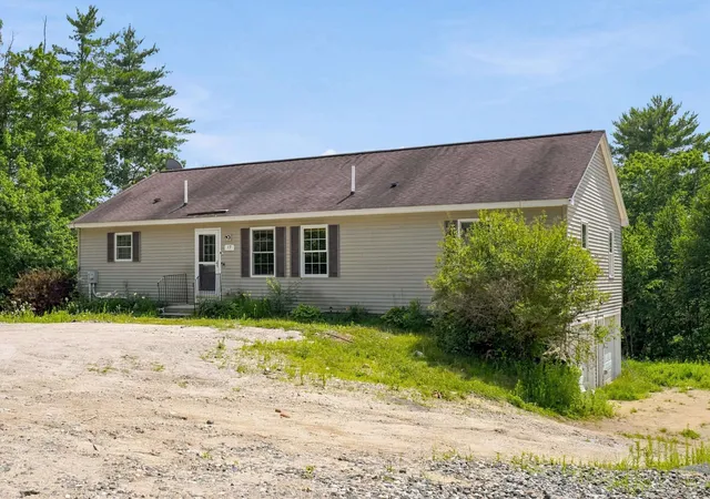 Homes for sale in Barrington, NH | 17 Vista Wy, Barrington, NH 03825 | MLS# 5099022