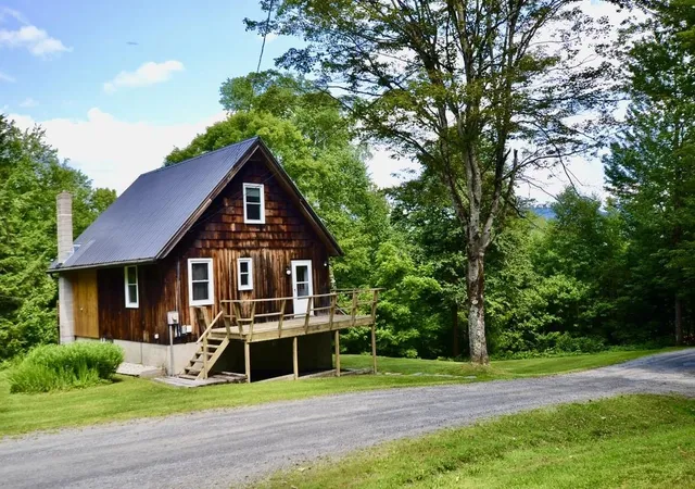 3rd image of 150 Michigan Ave, Waterbury, VT 05676 | MLS# 5099025