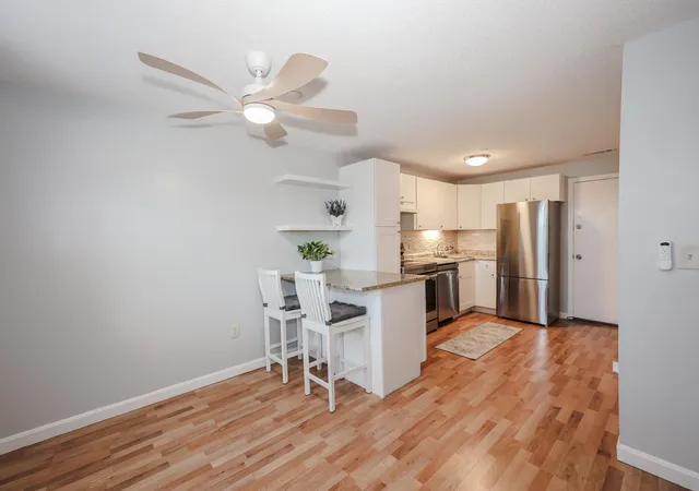 2nd image of 105 Elmwood Dr, Hudson, NH 03051 | MLS# 5099026