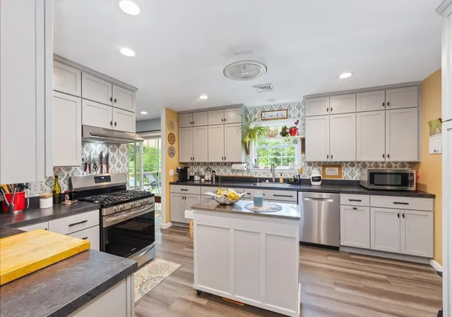 3rd image of 41 E Harrisville Rd, Dublin, NH 03444 | MLS# 5099029